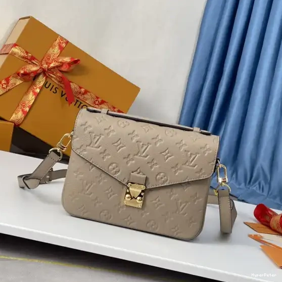 MÉTIS VUITTON LOUIS POCHETTE 0523